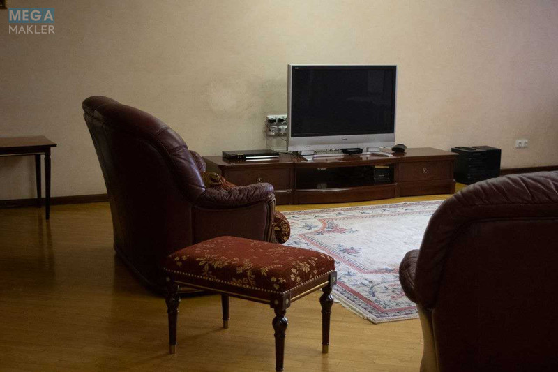 Продаж 4 кімнатної квартири (226/128/19), 2 пов. 17 пов. будинку, <a class="location-link" href="/kiev/" title="Недвижимость Київ">Київ</a>, <a class="location-link" href="/kiev/obolonskij/" title="Недвижимость Оболонський район">Оболонський р-н</a>, Маршала Тимошенко ул., 29 (изображение 13)