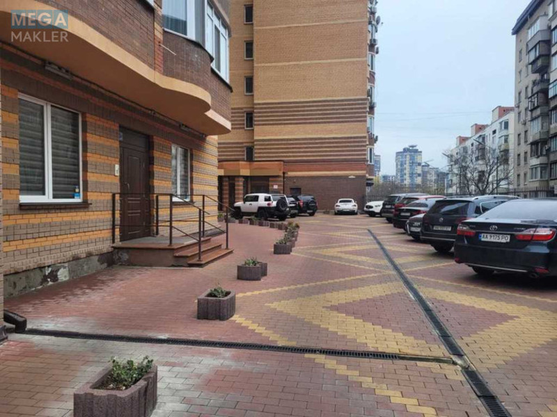 Продаж 3 кімнатної квартири (133/70/18), 4 пов. 25 пов. будинку, <a class="location-link" href="/kiev/" title="Недвижимость Київ">Київ</a>, <a class="location-link" href="/kiev/pecherskij/" title="Недвижимость Печерський район">Печерський р-н</a>, Лабораторний пров., 6 (изображение 3)