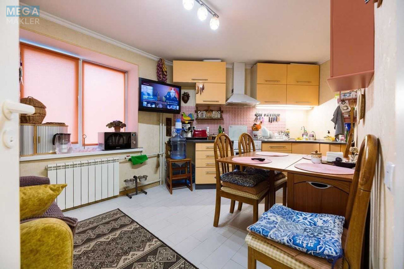 Продаж 2 кімнатної квартири (63/45/10), 4 пов. 7 пов. будинку, <a class="location-link" href="/kiev/" title="Недвижимость Київ">Київ</a>, <a class="location-link" href="/kiev/shevchenkovskij/" title="Недвижимость Шевченківський район">Шевченківський р-н</a>, Лукьяновская ул., 63 (изображение 9)