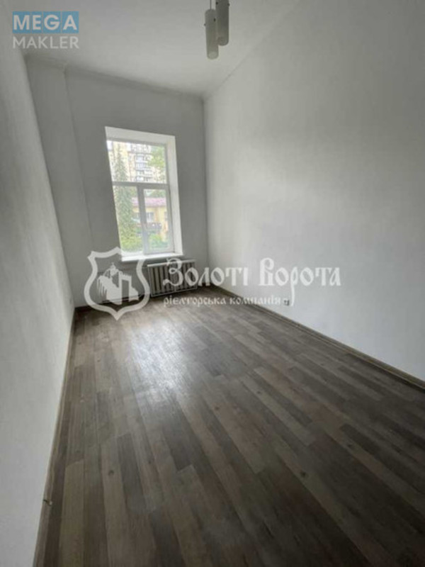 Продаж 2 кімнатної квартири (70/35/15), 3 пов. 4 пов. будинку, <a class="location-link" href="/kiev/" title="Недвижимость Київ">Київ</a>, <a class="location-link" href="/kiev/pecherskij/" title="Недвижимость Печерський район">Печерський р-н</a>, Велика Васильківська вул., 81 (изображение 2)