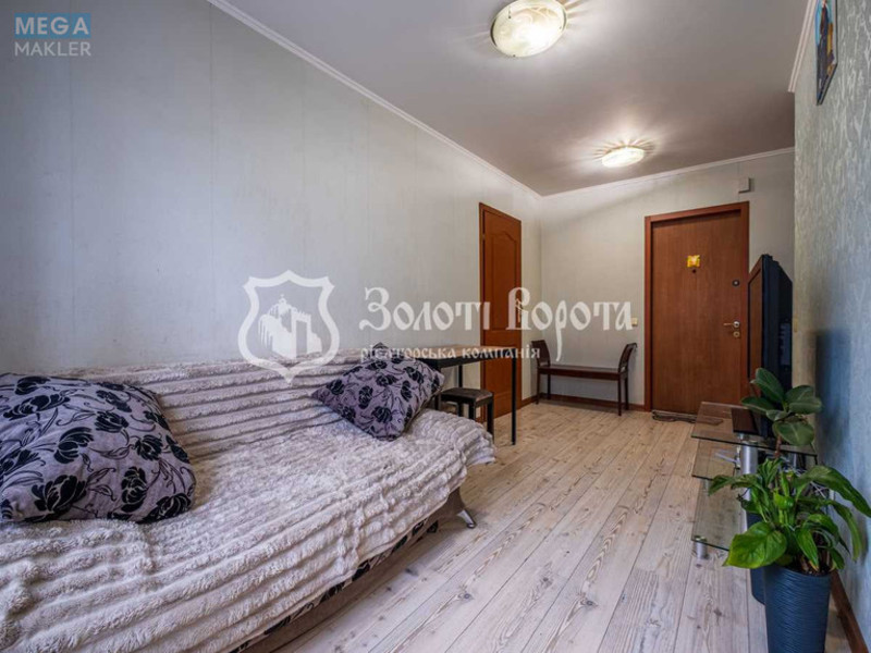 Продаж 2 кімнатної квартири (45,6/27/6), 6 пов. 9 пов. будинку, <a class="location-link" href="/kiev/" title="Недвижимость Київ">Київ</a>, <a class="location-link" href="/kiev/svyatoshinskij/" title="Недвижимость Святошинський район">Святошинський р-н</a>, Тулузи вул., 2/58 (изображение 4)
