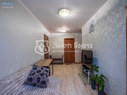 Продаж 2 кімнатної квартири (45,6/27/6), 6 пов. 9 пов. будинку, <a class="location-link" href="/kiev/" title="Недвижимость Київ">Київ</a>, <a class="location-link" href="/kiev/svyatoshinskij/" title="Недвижимость Святошинський район">Святошинський р-н</a>, Тулузи вул., 2/58 (изображение 5)
