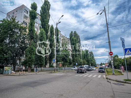 Продаж 2 кімнатної квартири (45,6/27/6), 6 пов. 9 пов. будинку, <a class="location-link" href="/kiev/" title="Недвижимость Київ">Київ</a>, <a class="location-link" href="/kiev/svyatoshinskij/" title="Недвижимость Святошинський район">Святошинський р-н</a>, Тулузи вул., 2/58 (изображение 18)