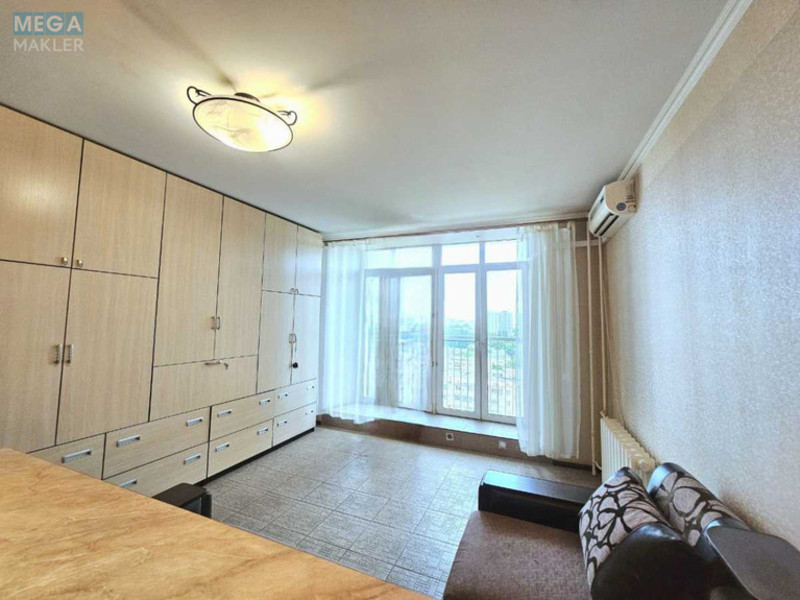 Оренда 2 кімнатної квартири, <a class="location-link" href="/kiev/" title="Недвижимость Київ">Київ</a>, <a class="location-link" href="/kiev/obolonskij/" title="Недвижимость Оболонський район">Оболонський р-н</a>, Макеевский пер., 8 (изображение 4)