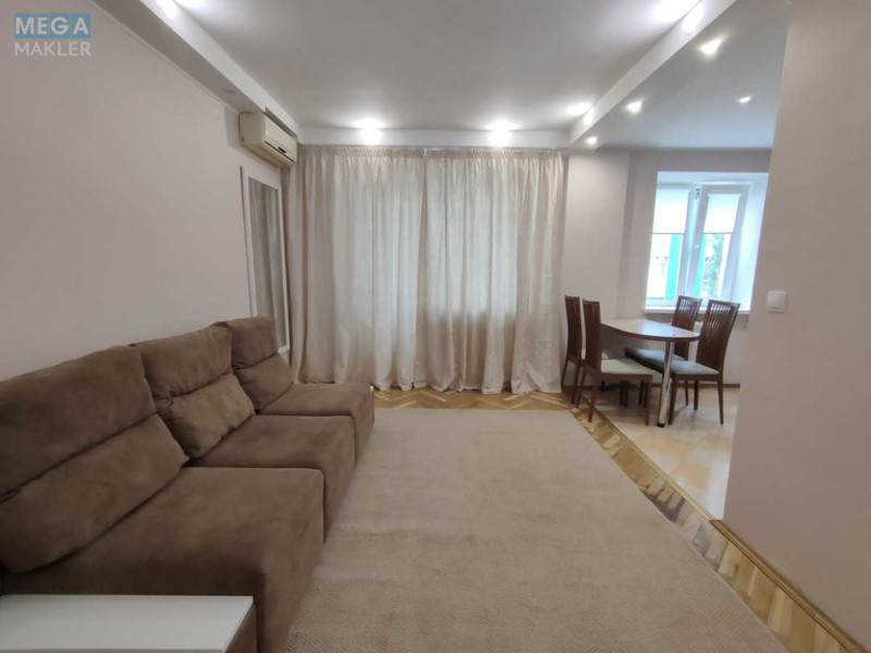 Оренда 2 кімнатної квартири, <a class="location-link" href="/kiev/" title="Недвижимость Київ">Київ</a>, <a class="location-link" href="/kiev/pecherskij/" title="Недвижимость Печерський район">Печерський р-н</a>, Джона Маккейна вул., 9 (изображение 11)