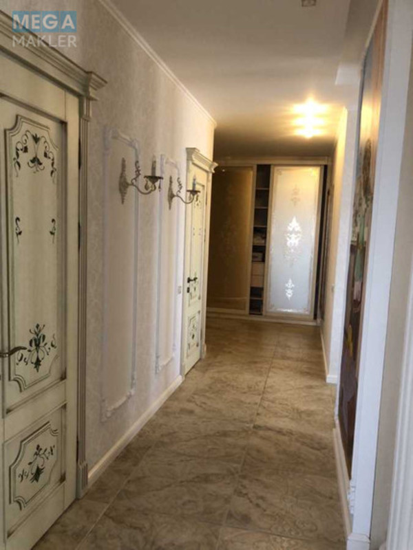 Оренда 3 кімнатної квартири, <a class="location-link" href="/kiev/" title="Недвижимость Київ">Київ</a>, <a class="location-link" href="/kiev/obolonskij/" title="Недвижимость Оболонський район">Оболонський р-н</a>, Маршала Малиновського вул., 8 (изображение 2)