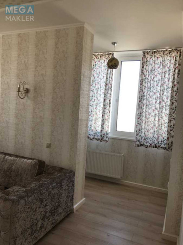 Оренда 3 кімнатної квартири, <a class="location-link" href="/kiev/" title="Недвижимость Київ">Київ</a>, <a class="location-link" href="/kiev/obolonskij/" title="Недвижимость Оболонський район">Оболонський р-н</a>, Маршала Малиновського вул., 8 (изображение 4)