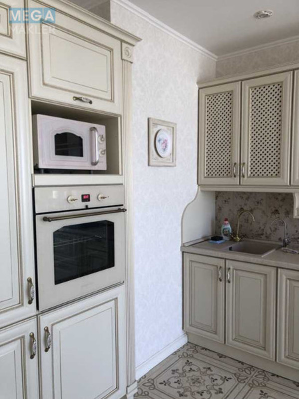 Оренда 3 кімнатної квартири, <a class="location-link" href="/kiev/" title="Недвижимость Київ">Київ</a>, <a class="location-link" href="/kiev/obolonskij/" title="Недвижимость Оболонський район">Оболонський р-н</a>, Маршала Малиновського вул., 8 (изображение 6)