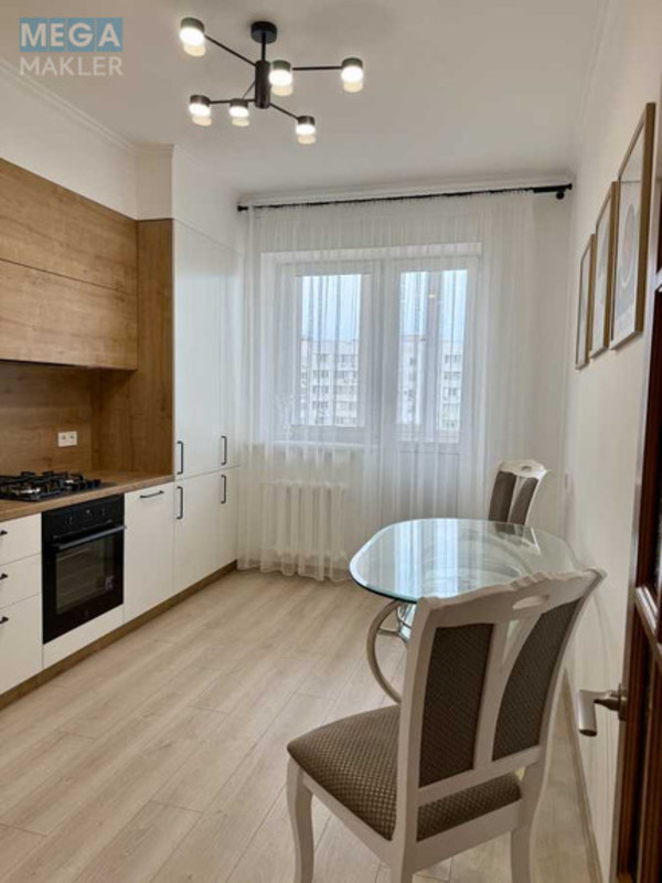 Оренда 3 кімнатної квартири, <a class="location-link" href="/odessa/" title="Недвижимость Одеса">Одеса</a>, <a class="location-link" href="/odessa/primorskij/" title="Недвижимость Приморський район">Приморський р-н</a>, Добровольців, 3А (изображение 7)