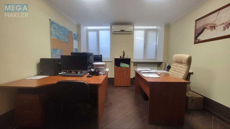 Продаж окремої будівлі/побудови, 100&nbsp;кв.м, <a class="location-link" href="/kiev/" title="Недвижимость Київ">Київ</a>, <a class="location-link" href="/kiev/shevchenkovskij/" title="Недвижимость Шевченківський район">Шевченківський р-н</a>, Пушкінська вул., 31Б (изображение 3)