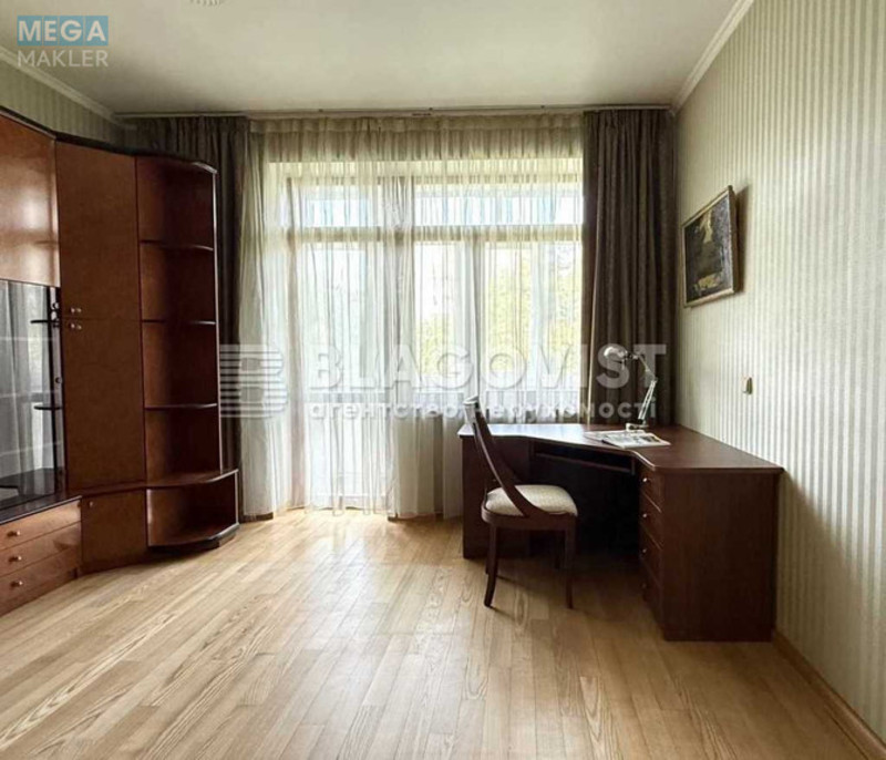 Оренда 4 кімнатні квартири, <a class="location-link" href="/kiev/" title="Недвижимость Київ">Київ</a>, <a class="location-link" href="/kiev/pecherskij/" title="Недвижимость Печерський район">Печерський р-н</a>, Виноградный пер., 4 (изображение 15)