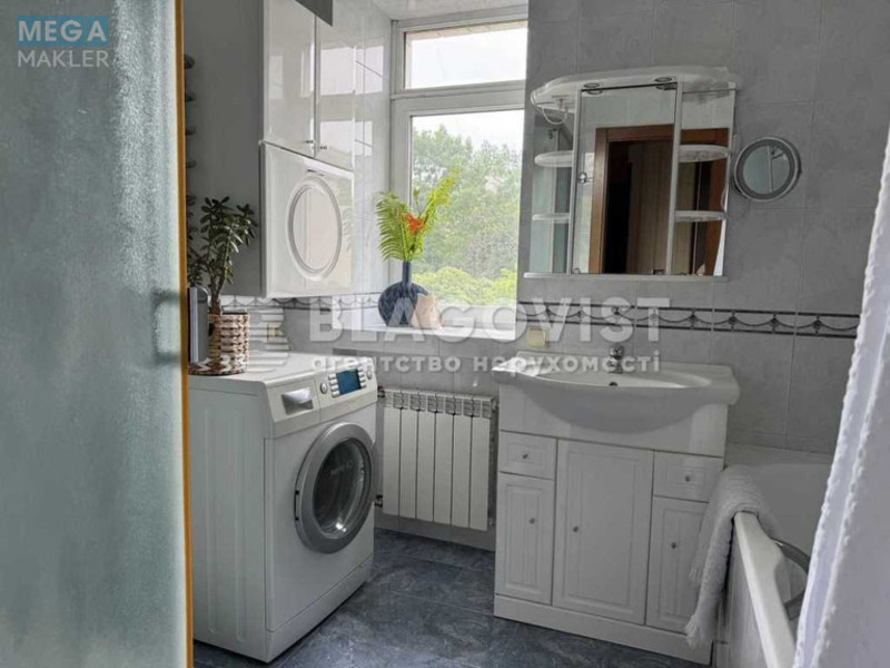 Оренда 4 кімнатні квартири, <a class="location-link" href="/kiev/" title="Недвижимость Київ">Київ</a>, <a class="location-link" href="/kiev/pecherskij/" title="Недвижимость Печерський район">Печерський р-н</a>, Виноградный пер., 4 (изображение 23)