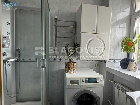 Оренда 4 кімнатні квартири, <a class="location-link" href="/kiev/" title="Недвижимость Київ">Київ</a>, <a class="location-link" href="/kiev/pecherskij/" title="Недвижимость Печерський район">Печерський р-н</a>, Виноградный пер., 4 (изображение 24)