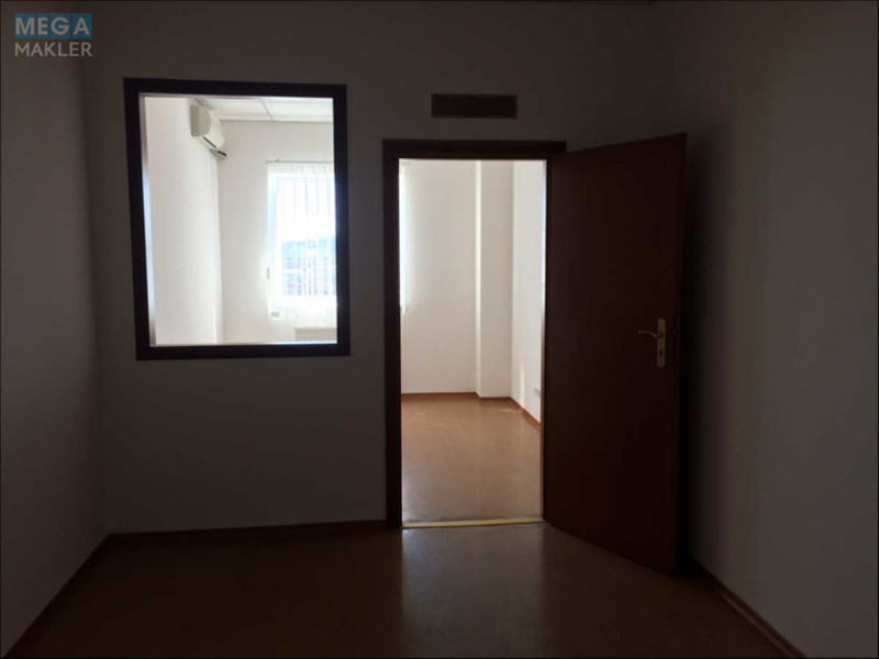 Оренда комерційної нерухомості, 286,60 кв.м, под офис, <a class="location-link" href="/kiev/" title="Недвижимость Київ">Київ</a>, <a class="location-link" href="/kiev/obolonskij/" title="Недвижимость Оболонський район">Оболонський р-н</a>, Викентия Хвойки ул., 21 (изображение 6)