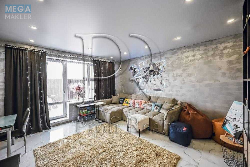 Продаж дома, 3 поверху, 159 кв.м, 5 кімнат, ділянка 1 сотка, <a class="location-link" href="/kiev/" title="Недвижимость Київ">Київ</a>, <a class="location-link" href="/kiev/desnyanskij/" title="Недвижимость Деснянський район">Деснянський р-н</a>, Макаренка вул. (изображение 2)