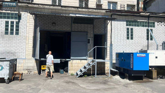 Оренда комерційної нерухомості, 420&nbsp;кв.м, <a class="location-link" href="/kiev/" title="Недвижимость Київ">Київ</a>, <a class="location-link" href="/kiev/darnickij/" title="Недвижимость Дарницький район">Дарницький р-н</a>, Тростянецкая ул., 57 (изображение 10)