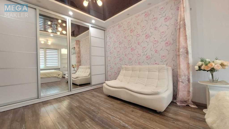 Оренда 1 кімнатної квартири, <a class="location-link" href="/kiev/" title="Недвижимость Київ">Київ</a>, <a class="location-link" href="/kiev/podolskij/" title="Недвижимость Подільський район">Подільський р-н</a>, Межевая ул., 23Б (изображение 8)