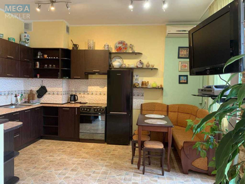Оренда 1 кімнатної квартири, <a class="location-link" href="/kiev/" title="Недвижимость Київ">Київ</a>, <a class="location-link" href="/kiev/solomenskij/" title="Недвижимость Солом'янський район">Солом'янський р-н</a>, Солом`янська вул., 15а (изображение 4)