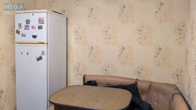 Продаж 3 кімнатної квартири (71,7/?/8,5), 9 пов. 9 пов. будинку, <a class="location-link" href="/kiev/" title="Недвижимость Київ">Київ</a>, <a class="location-link" href="/kiev/darnickij/" title="Недвижимость Дарницький район">Дарницький р-н</a>, Вірменська вул., 11 (изображение 2)