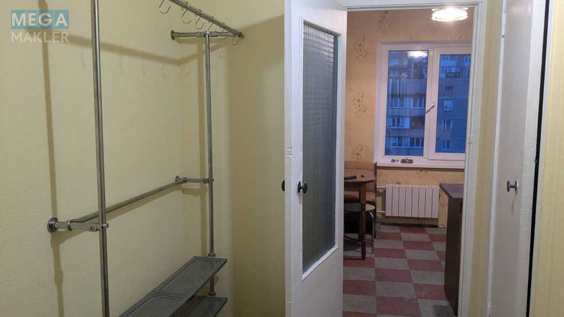 Продаж 3 кімнатної квартири (71,7/?/8,5), 9 пов. 9 пов. будинку, <a class="location-link" href="/kiev/" title="Недвижимость Київ">Київ</a>, <a class="location-link" href="/kiev/darnickij/" title="Недвижимость Дарницький район">Дарницький р-н</a>, Вірменська вул., 11 (изображение 9)