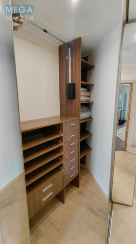 Продаж 2 кімнатної квартири (61/20/26), 10 пов. 16 пов. будинку, <a class="location-link" href="/kiev/" title="Недвижимость Київ">Київ</a>, <a class="location-link" href="/kiev/solomenskij/" title="Недвижимость Солом'янський район">Солом'янський р-н</a>, Вацлава Гавела бульв., 7в (изображение 9)