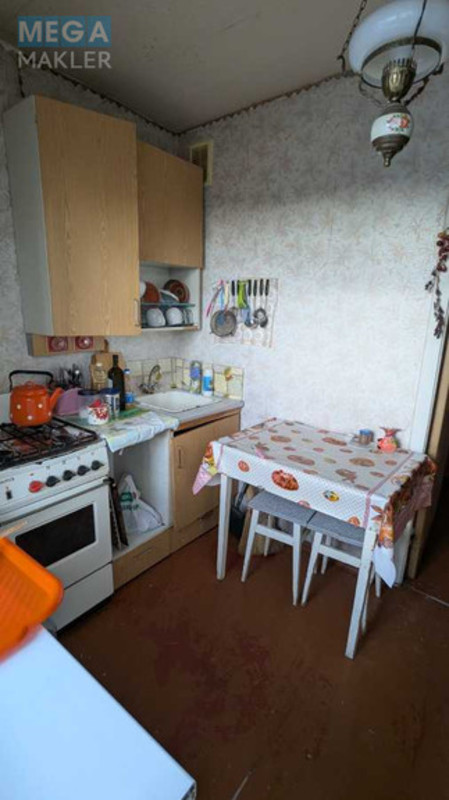 Продаж 1 кімнатної квартири (28/13/5,5), 9 пов. 9 пов. будинку, <a class="location-link" href="/kiev/" title="Недвижимость Київ">Київ</a>, <a class="location-link" href="/kiev/shevchenkovskij/" title="Недвижимость Шевченківський район">Шевченківський р-н</a>, Лукьяновская ул., 11 (изображение 7)