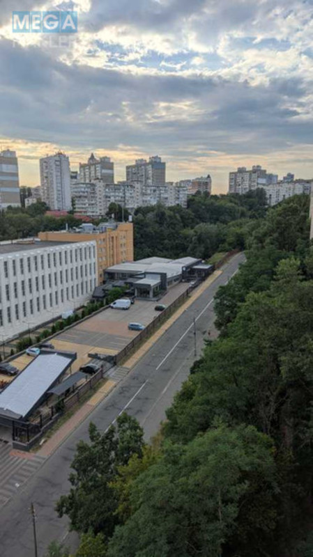 Продаж 1 кімнатної квартири (28/13/5,5), 9 пов. 9 пов. будинку, <a class="location-link" href="/kiev/" title="Недвижимость Київ">Київ</a>, <a class="location-link" href="/kiev/shevchenkovskij/" title="Недвижимость Шевченківський район">Шевченківський р-н</a>, Лукьяновская ул., 11 (изображение 10)