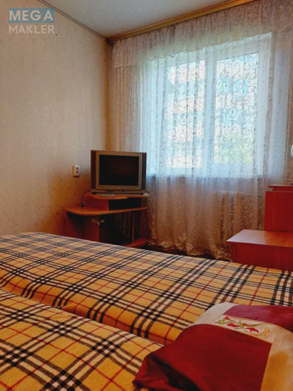 Оренда 3 кімнатної квартири, <a class="location-link" href="/kiev/" title="Недвижимость Київ">Київ</a>, <a class="location-link" href="/kiev/solomenskij/" title="Недвижимость Солом'янський район">Солом'янський р-н</a>, Вацлава Гавела бульв., 7Б (изображение 3)