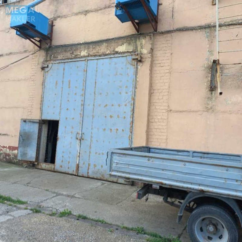 Оренда окремої будівлі/побудови, 2&nbsp;100&nbsp;кв.м, под производство, <a class="location-link" href="/kiev/" title="Недвижимость Київ">Київ</a>, <a class="location-link" href="/kiev/goloseevskij/" title="Недвижимость Голосіївський район">Голосіївський р-н</a>, Столичное шоссе (изображение 3)