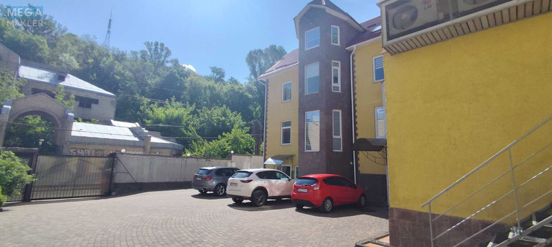 Продаж комерційної нерухомості, 746 кв.м, под офис, <a class="location-link" href="/kiev/" title="Недвижимость Київ">Київ</a>, <a class="location-link" href="/kiev/podolskij/" title="Недвижимость Подільський район">Подільський р-н</a>, Нижньоюрківська вул., 37 (изображение 5)
