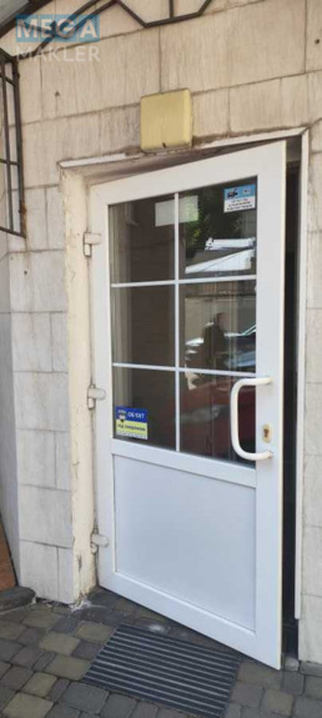 Продаж комерційної нерухомості, 746 кв.м, под офис, <a class="location-link" href="/kiev/" title="Недвижимость Київ">Київ</a>, <a class="location-link" href="/kiev/podolskij/" title="Недвижимость Подільський район">Подільський р-н</a>, Нижньоюрківська вул., 37 (изображение 6)