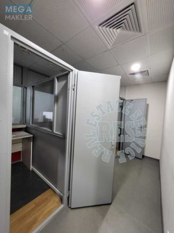 Оренда комерційної нерухомості, 420 кв.м, <a class="location-link" href="/kiev/" title="Недвижимость Київ">Київ</a>, <a class="location-link" href="/kiev/shevchenkovskij/" title="Недвижимость Шевченківський район">Шевченківський р-н</a>, Дегтярівська вул. (изображение 15)