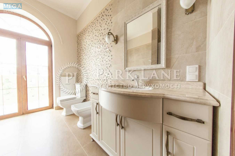 Продаж дома, 2 поверху, 498 кв.м, 6 кімнат, ділянка 4 сотки, <a class="location-link" href="/kiev/" title="Недвижимость Київ">Київ</a>, <a class="location-link" href="/kiev/pecherskij/" title="Недвижимость Печерський район">Печерський р-н</a>, Лубенская ул. (изображение 8)