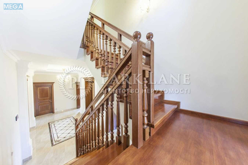 Продаж дома, 2 поверху, 498 кв.м, 6 кімнат, ділянка 4 сотки, <a class="location-link" href="/kiev/" title="Недвижимость Київ">Київ</a>, <a class="location-link" href="/kiev/pecherskij/" title="Недвижимость Печерський район">Печерський р-н</a>, Лубенская ул. (изображение 17)