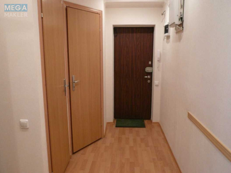 Оренда комерційної нерухомості, 44 кв.м, под офис, <a class="location-link" href="/kiev/" title="Недвижимость Київ">Київ</a>, <a class="location-link" href="/kiev/pecherskij/" title="Недвижимость Печерський район">Печерський р-н</a>, Німанська вул., 2 (изображение 3)