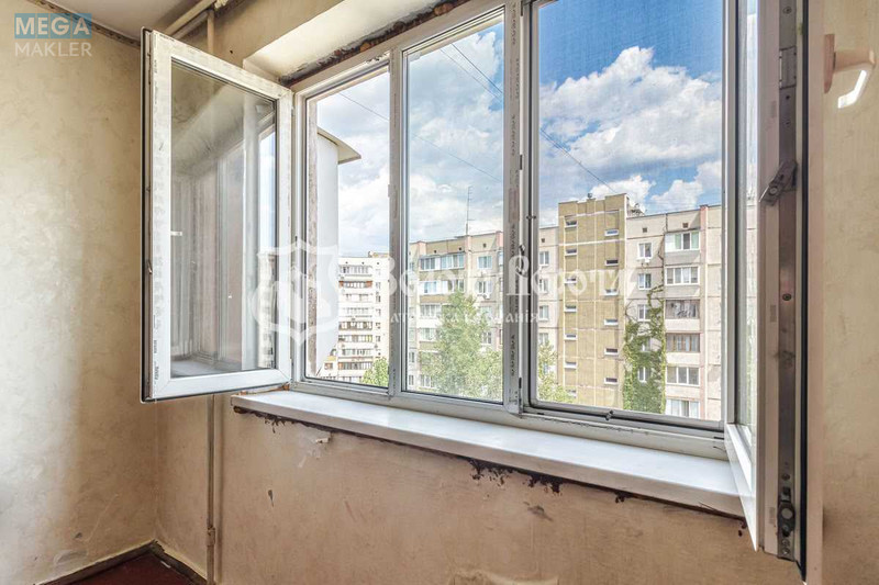 Продаж 1 кімнатної квартири (36,6/19/7,5), 7 пов. 9 пов. будинку, <a class="location-link" href="/kiev/" title="Недвижимость Київ">Київ</a>, <a class="location-link" href="/kiev/desnyanskij/" title="Недвижимость Деснянський район">Деснянський р-н</a>, Милославська вул., 23б (изображение 4)