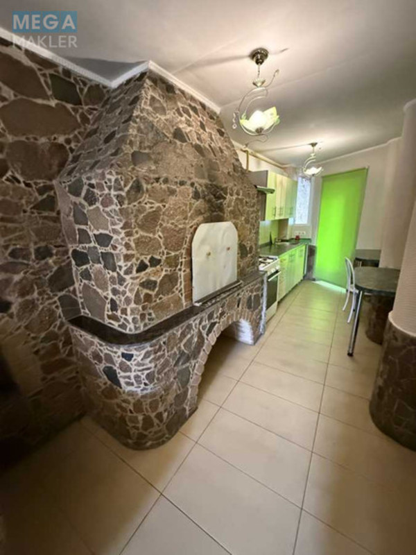 Оренда дома, <a class="location-link" href="/kiev/" title="Недвижимость Київ">Київ</a>, <a class="location-link" href="/kiev/podolskij/" title="Недвижимость Подільський район">Подільський р-н</a>, Стеценко ул., 30/7 (изображение 16)
