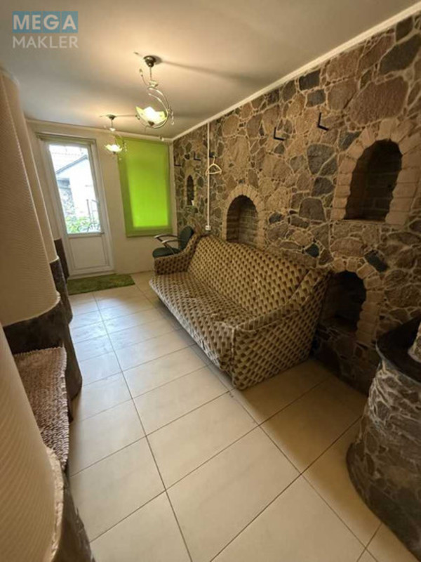 Оренда дома, <a class="location-link" href="/kiev/" title="Недвижимость Київ">Київ</a>, <a class="location-link" href="/kiev/podolskij/" title="Недвижимость Подільський район">Подільський р-н</a>, Стеценко ул., 30/7 (изображение 22)