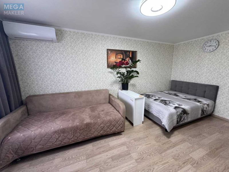 Продаж 1 кімнатної квартири (34/16/8), 13 пов. 16 пов. будинку, <a class="location-link" href="/kiev/" title="Недвижимость Київ">Київ</a>, <a class="location-link" href="/kiev/svyatoshinskij/" title="Недвижимость Святошинський район">Святошинський р-н</a>, Булгакова вул., 15А (изображение 4)
