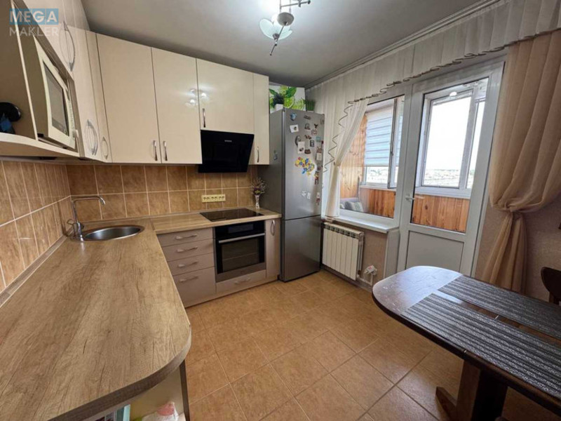 Продаж 1 кімнатної квартири (34/16/8), 13 пов. 16 пов. будинку, <a class="location-link" href="/kiev/" title="Недвижимость Київ">Київ</a>, <a class="location-link" href="/kiev/svyatoshinskij/" title="Недвижимость Святошинський район">Святошинський р-н</a>, Булгакова вул., 15А (изображение 7)