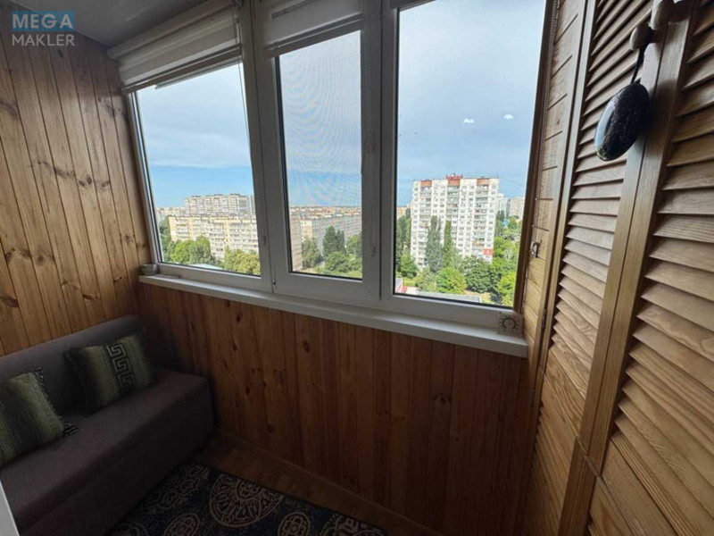 Продаж 1 кімнатної квартири (34/16/8), 13 пов. 16 пов. будинку, <a class="location-link" href="/kiev/" title="Недвижимость Київ">Київ</a>, <a class="location-link" href="/kiev/svyatoshinskij/" title="Недвижимость Святошинський район">Святошинський р-н</a>, Булгакова вул., 15А (изображение 17)