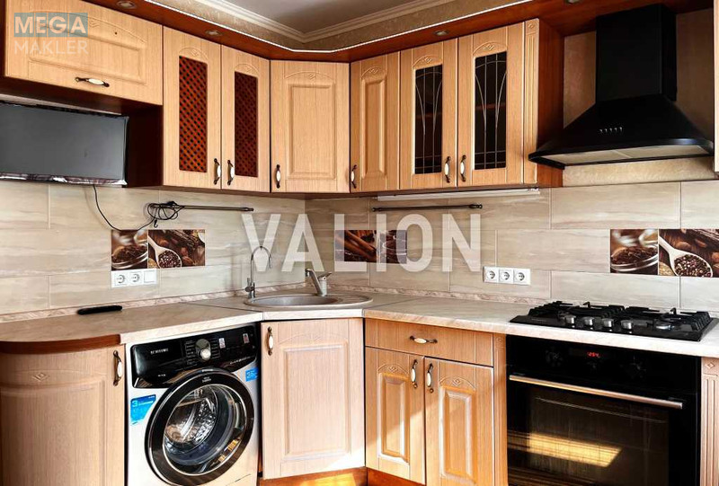 Продаж 4 кімнатної квартири (101,2/68/9,5), 5 пов. 9 пов. будинку, <a class="location-link" href="/kiev/" title="Недвижимость Київ">Київ</a>, <a class="location-link" href="/kiev/solomenskij/" title="Недвижимость Солом'янський район">Солом'янський р-н</a>, Словянська вул., 28 (изображение 3)