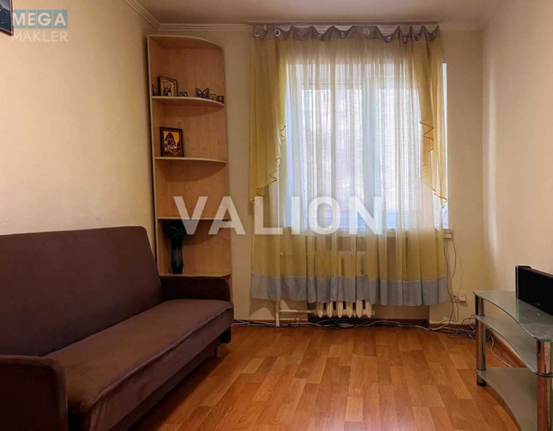 Продаж 4 кімнатної квартири (101,2/68/9,5), 5 пов. 9 пов. будинку, <a class="location-link" href="/kiev/" title="Недвижимость Київ">Київ</a>, <a class="location-link" href="/kiev/solomenskij/" title="Недвижимость Солом'янський район">Солом'янський р-н</a>, Словянська вул., 28 (изображение 7)