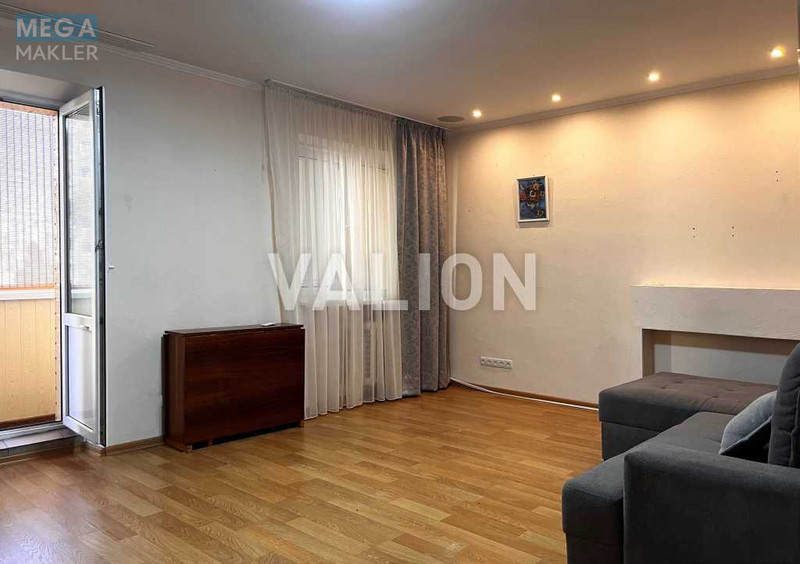 Продаж 4 кімнатної квартири (101,2/68/9,5), 5 пов. 9 пов. будинку, <a class="location-link" href="/kiev/" title="Недвижимость Київ">Київ</a>, <a class="location-link" href="/kiev/solomenskij/" title="Недвижимость Солом'янський район">Солом'янський р-н</a>, Словянська вул., 28 (изображение 8)