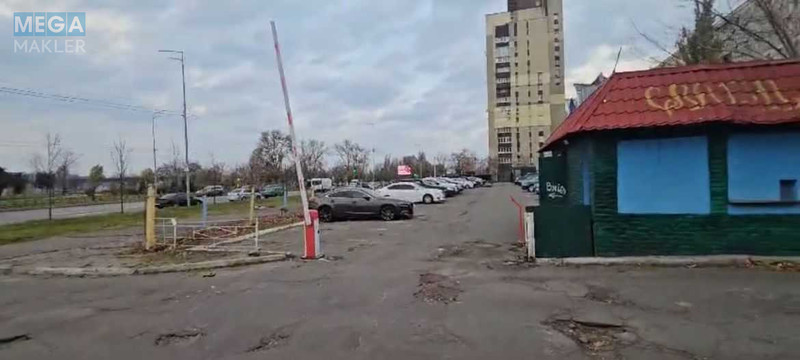 Продаж комерційної нерухомості, 54 кв.м, под магазин, <a class="location-link" href="/kiev/" title="Недвижимость Київ">Київ</a>, <a class="location-link" href="/kiev/dneprovskij/" title="Недвижимость Дніпровський район">Дніпровський р-н</a>, Дніпровська наб., 13 (изображение 2)