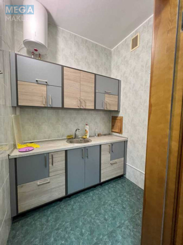 Оренда комерційної нерухомості, 280 кв.м, под офис, <a class="location-link" href="/kiev/" title="Недвижимость Київ">Київ</a>, <a class="location-link" href="/kiev/shevchenkovskij/" title="Недвижимость Шевченківський район">Шевченківський р-н</a>, Кудрявська вул., 13 (изображение 11)