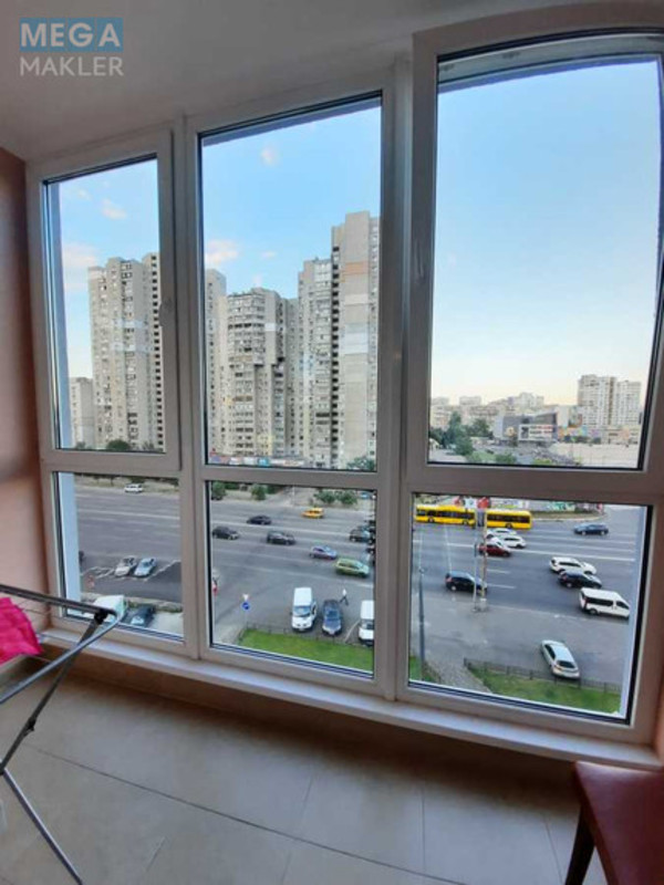 Оренда 2 кімнатної квартири, <a class="location-link" href="/kiev/" title="Недвижимость Київ">Київ</a>, <a class="location-link" href="/kiev/darnickij/" title="Недвижимость Дарницький район">Дарницький р-н</a>, Ревуцького вул., 40в (изображение 10)