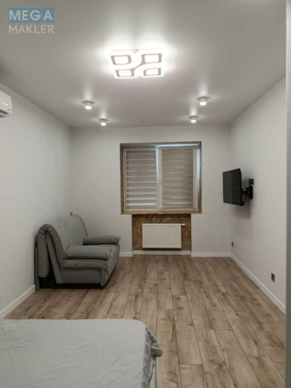 Оренда 1 кімнатної квартири, <a class="location-link" href="/kiev/" title="Недвижимость Київ">Київ</a>, <a class="location-link" href="/kiev/solomenskij/" title="Недвижимость Солом'янський район">Солом'янський р-н</a>, Гарматная ул., 38А (изображение 3)