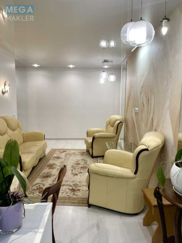 Оренда 2 кімнатної квартири, <a class="location-link" href="/kiev/" title="Недвижимость Київ">Київ</a>, <a class="location-link" href="/kiev/goloseevskij/" title="Недвижимость Голосіївський район">Голосіївський р-н</a>, Володимиро-Либідська вул., 22 (изображение 5)