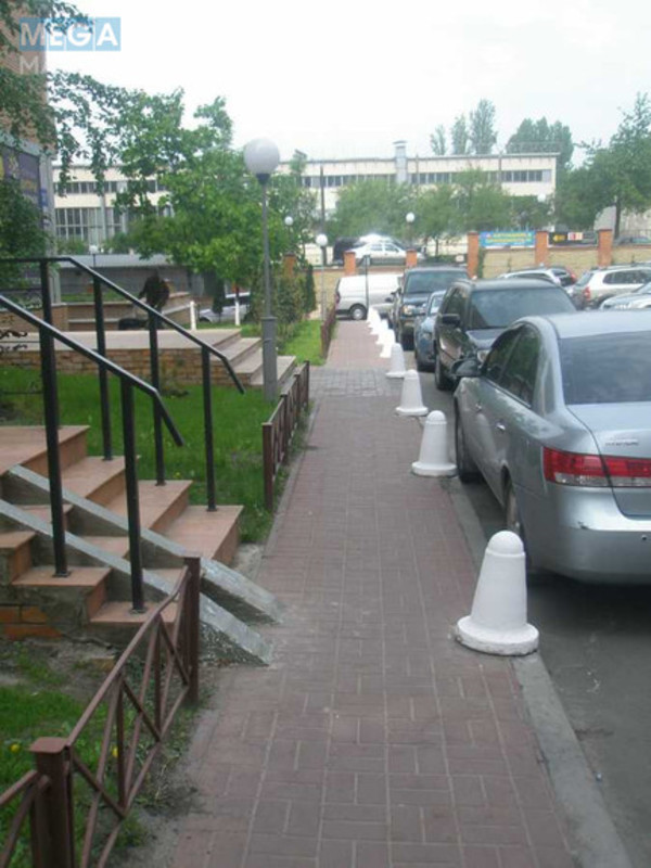 Оренда комерційної нерухомості, 88 кв.м, <a class="location-link" href="/kiev/" title="Недвижимость Київ">Київ</a>, <a class="location-link" href="/kiev/pecherskij/" title="Недвижимость Печерський район">Печерський р-н</a>, Евгения Коновальца ул., 32Г (изображение 13)